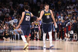 稳定的踢球 稳定的踢球